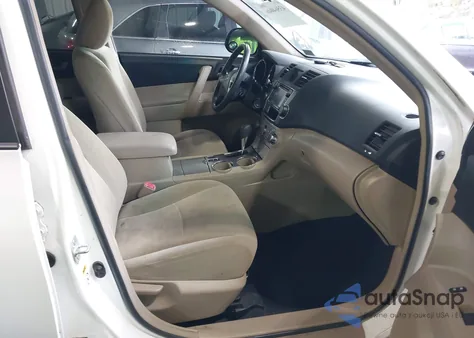 2013 Toyota Highlander Base Plus V6 from USA, damaged, VIN 5TDZK3EH6DS092915